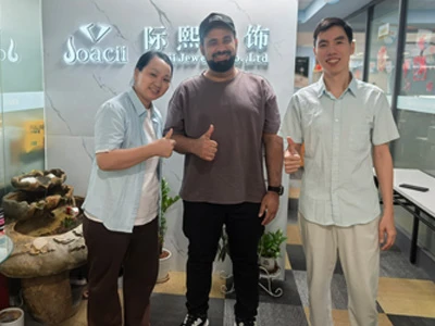 Klien Oman Mengunjungi Pabrik Guangzhou Kami Untuk Perhiasan Batu & Mutiara