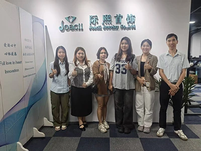 Klien Myanmar Mengunjungi Kantor Guangzhou Untuk Toko-Pilihan Perhiasan Siap ...