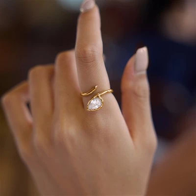 Cincin Berbentuk Ular Batu Tetesan Air Mata