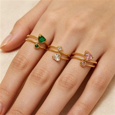 Cincin Hati Terbungkus Tiga Pita