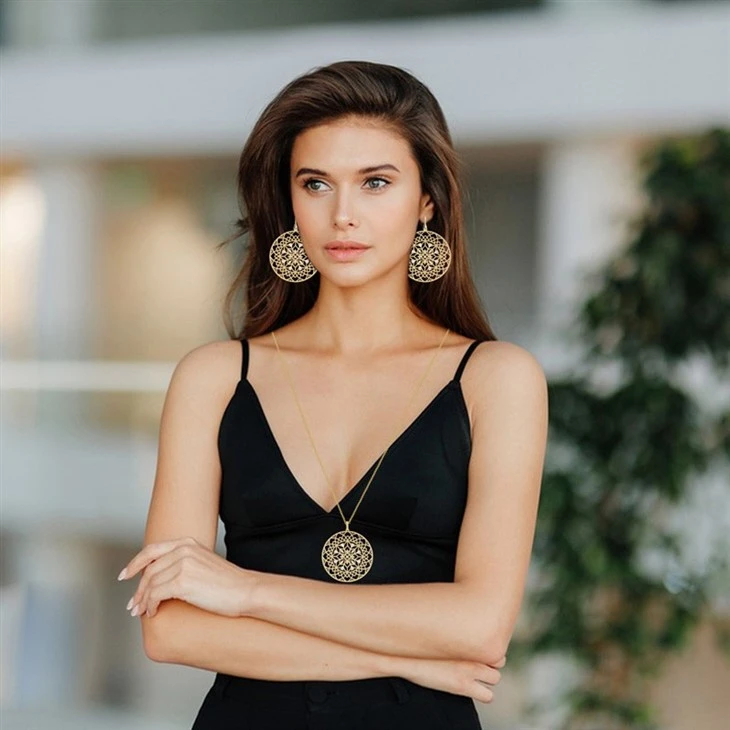 Zircon Filigree Disc Drop Earrings